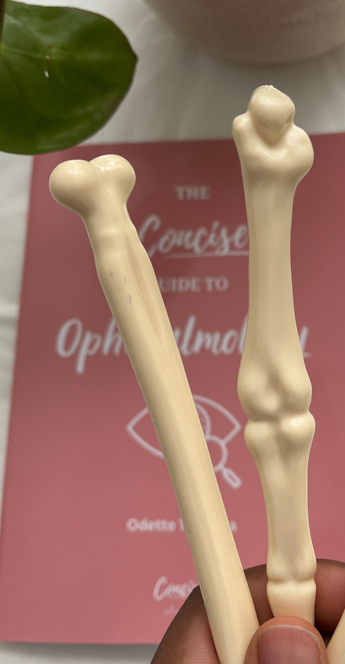 Bone-shaped ballpoint pen