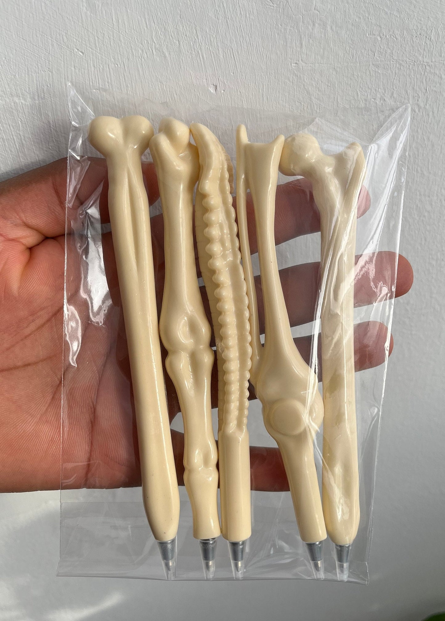 Bone-shaped ballpoint pen